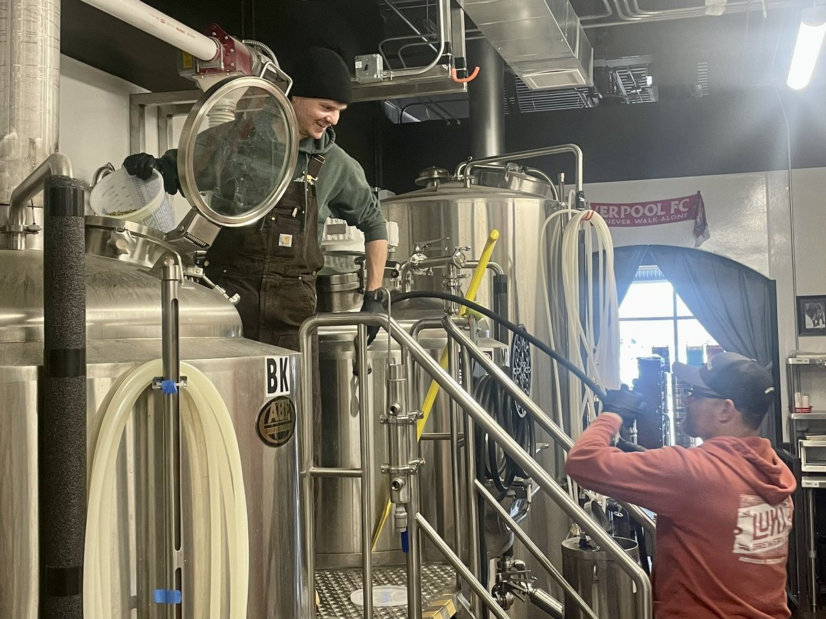 Lukibrew's tweet photo. "Snowy conditions expected at 3pm".  Of course it is, it's #WinterWednesday and we're having another of our Beer Education Series tonight.  Stop by at 6:30p to get a tour of our setup and learn how beer is made! #lukibrew #stateofcraftbeer #arvada https://t.co/OaSvfVCViV