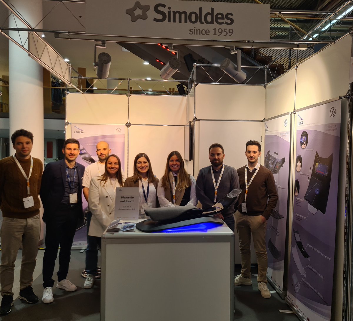 SimoldesGroup's tweet image. Our team awaits you at LOPEC, stand nr 26.
Get to know our project on Lightweight Electronics by Injection Moulding in Seamless Architecture (LEIMSA) with the experts!
leimsa.pt / simoldes.com
#lightweight #eletronics #innovation #engineering
