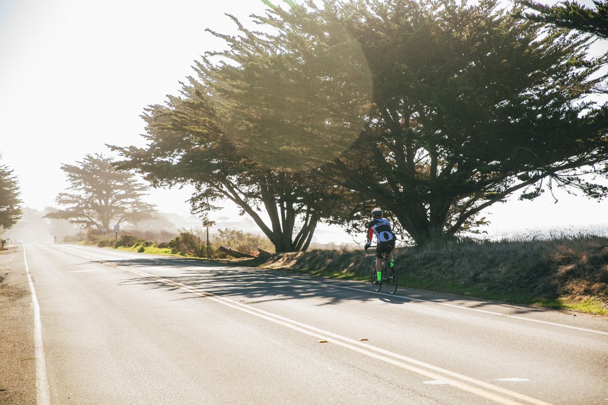 Nothing beats the feeling of the crisp California breeze🚴🏽‍♂️