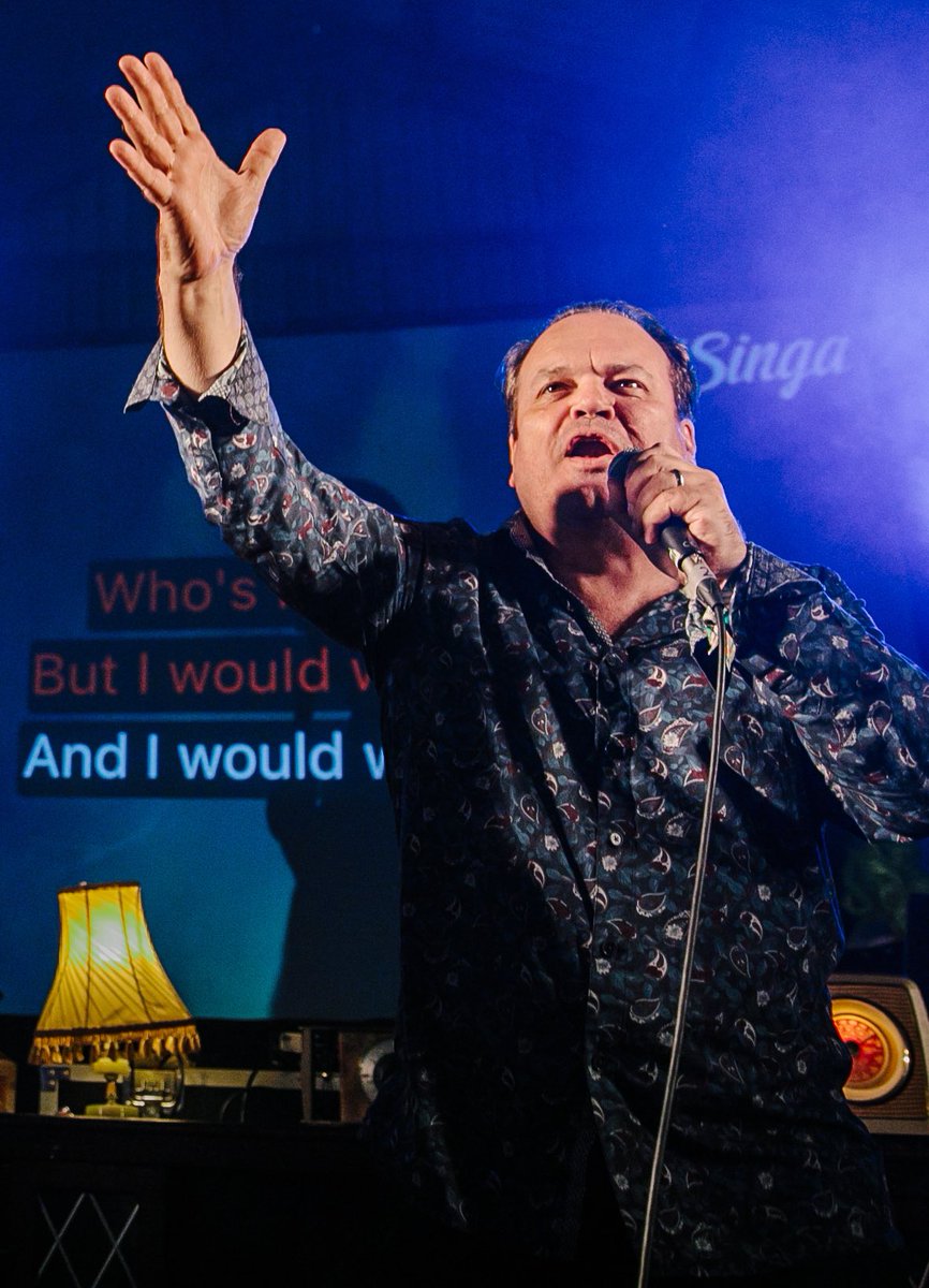 No words required 🎤 On Saturday 29th April, the one and only SHAUN WILLIAMSON brings BARRIOKE to CHEESE FEAST in Forbury Gardens, Reading 🧀 Click here for the latest info on the whole free entry weekend fb.me/e/2EawURjcz  #cheesefeast #barrioke #forburygardens #rdg #rdguk