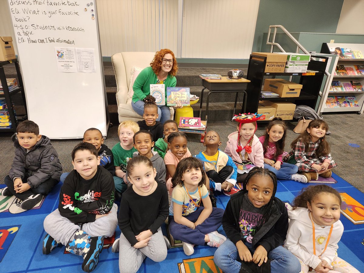 LibraryLadyLV's tweet photo. Thank you @SWGas for reading to the students at Jesse D. Scott ES. #NevadaReadingWeek #CCSD https://t.co/lK4YJ3Xqs5