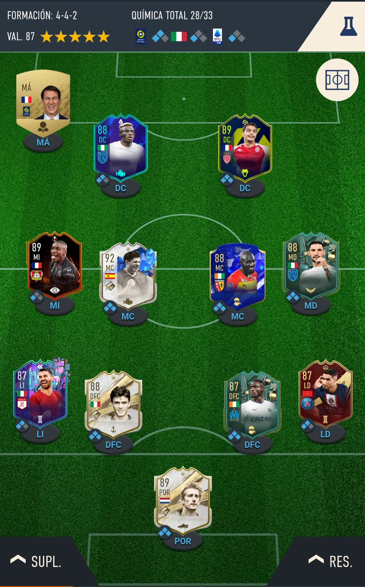 Judagomo29's tweet photo. @xARiiAN Tengo 275k, y juego 4-4-2 con tacticas in-game, Saludos. https://t.co/S2EiZIxJs4