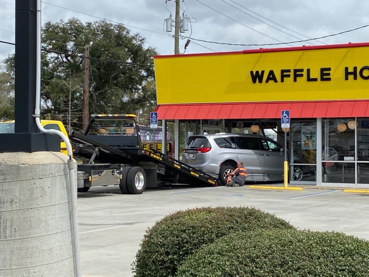 WEAR ABC 3 on Twitter "BREAKING A van crashed through the front glass