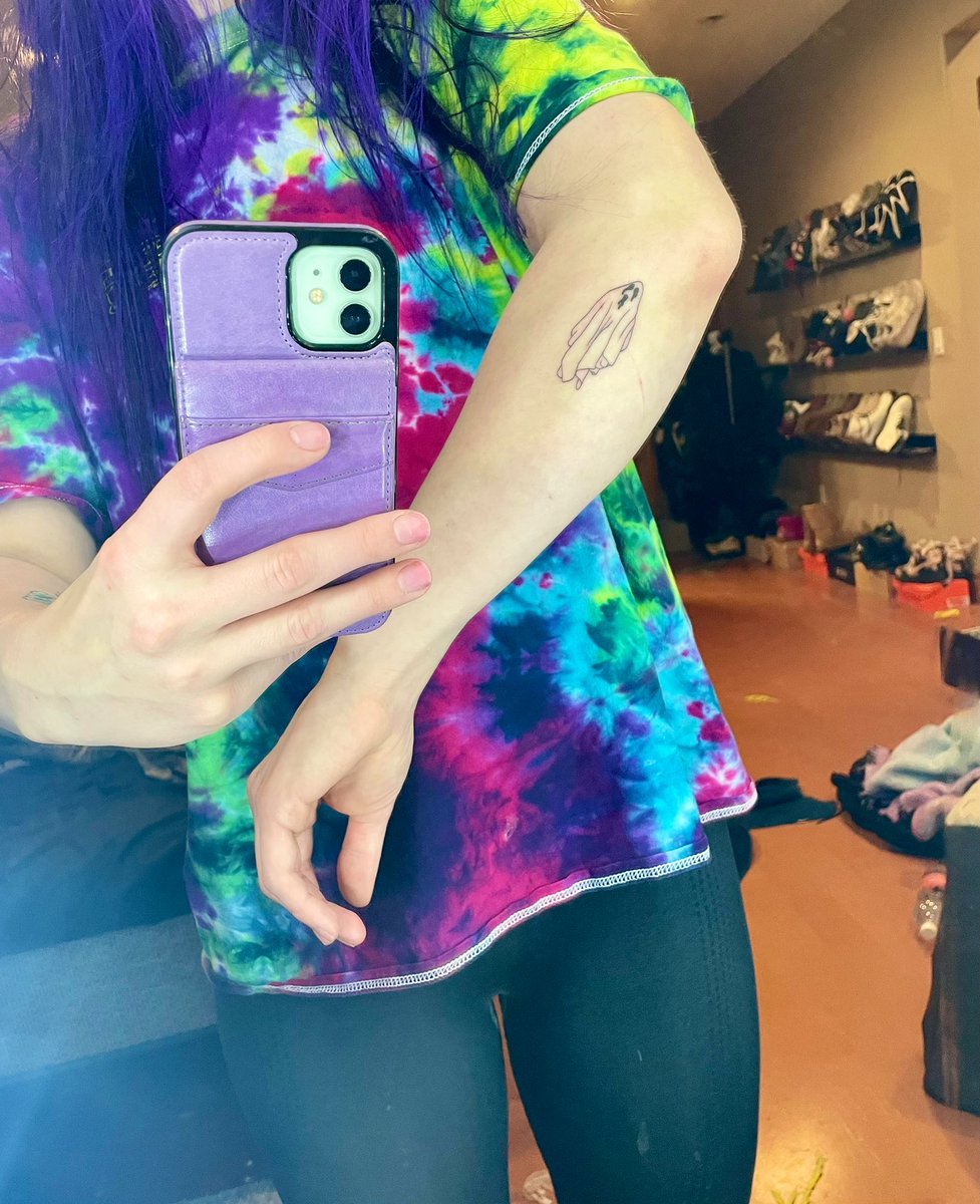 RothElizabeth's tweet image. Didn’t post my new lil ghost here yet and I’m obsessed so here it is 👻🥰