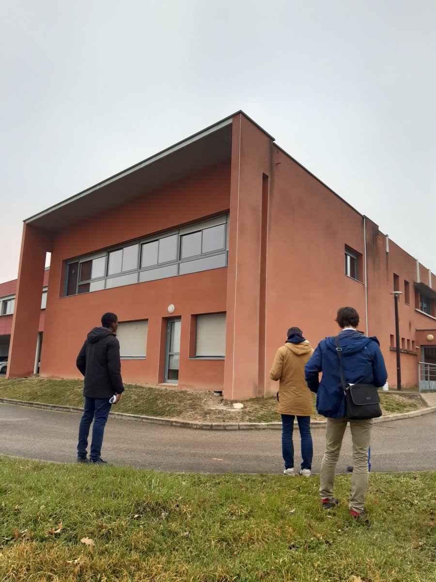 SEMLEA01's tweet photo. L’objectif de cette réunion de lancement était de présenter les bâtiments et les parkings au bureau d’étude en charge des missions de maîtrise d’œuvre. Il s’agit du bureau d’étude Cythelia Energy. Le rapport de l’étude de diagnostic est attendu pour le 9 mars 2023. https://t.co/LERsFVS6Mu