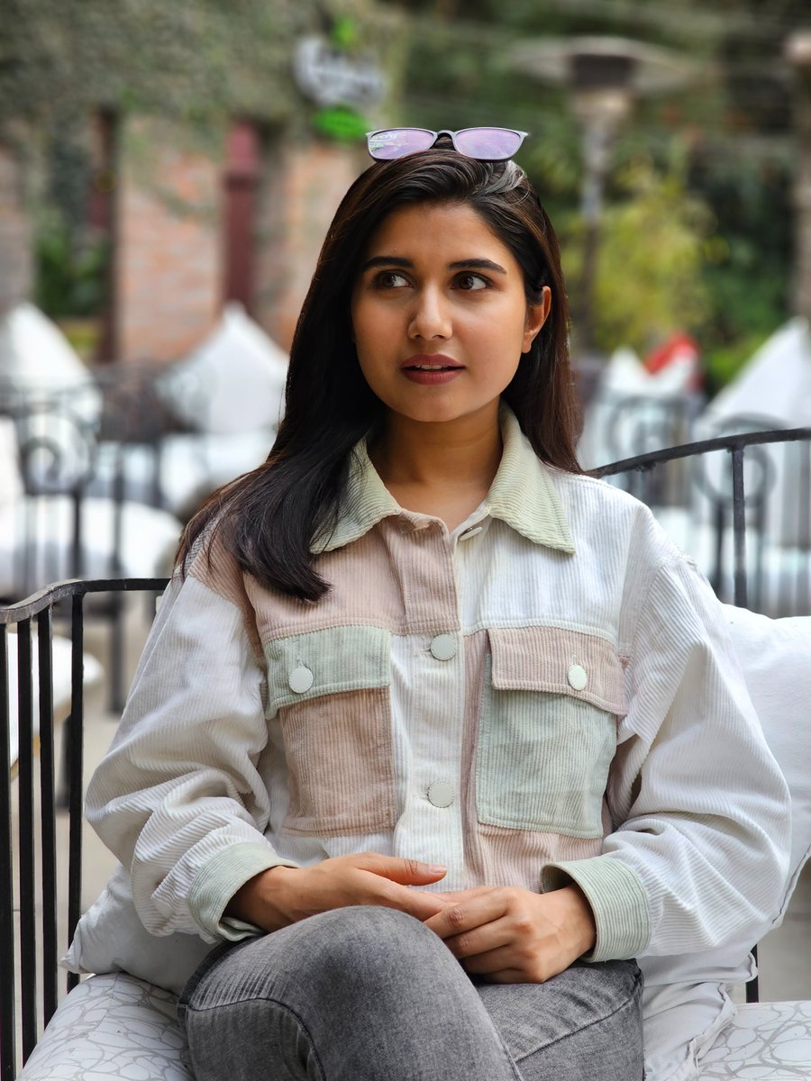 pratimaadhikary's tweet photo. Blind Camera Test (1) - Which one do you like better and why?
Will reveal devices after this post hits 150 comments lol- let's go! https://t.co/FqIQ5djQ2Z