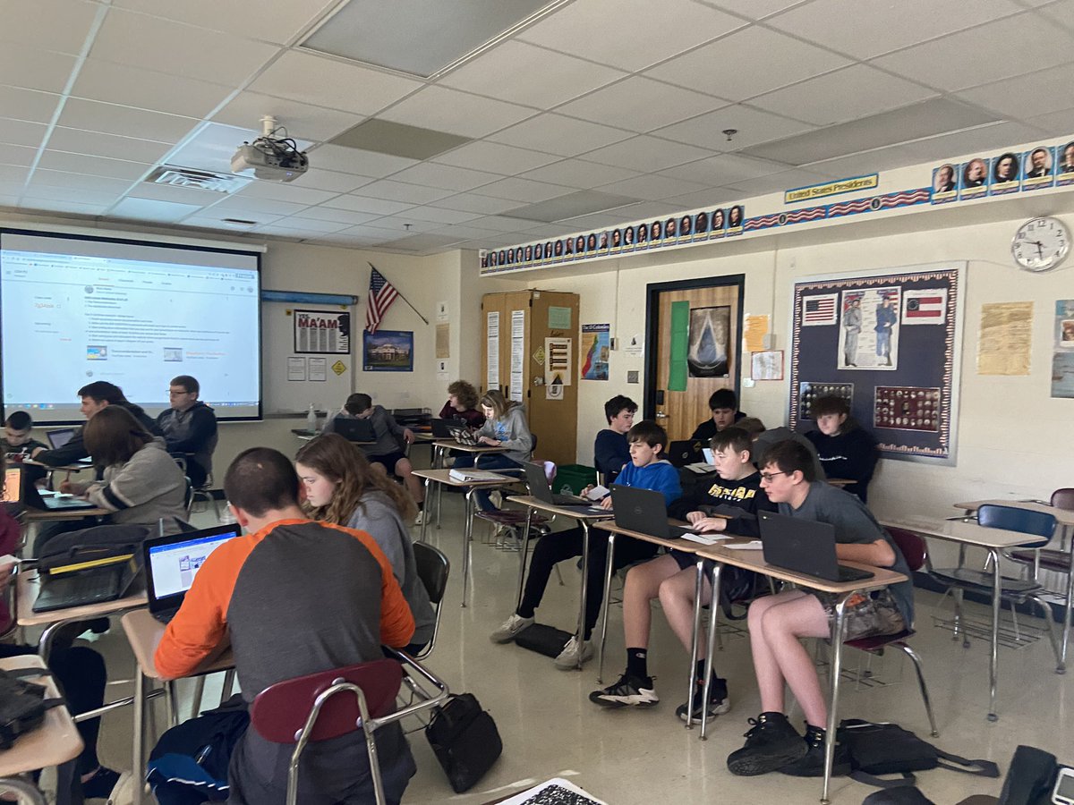 US History, period 2 working on their research for the social reform movements of the 1800s! #USHistory #History #weRmilan @MilanSchoolCorp