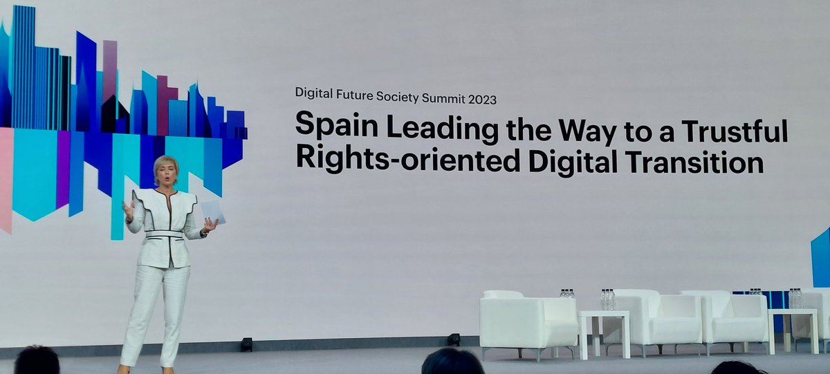 jfruzafa's tweet photo. Gaudint del #DFSsummit23 del @MWCapital en companyia dels company de la @fib_upc.
Treballant per construir un futur millor.
@carmeartigas @ffajula https://t.co/gc1ja1KcL7