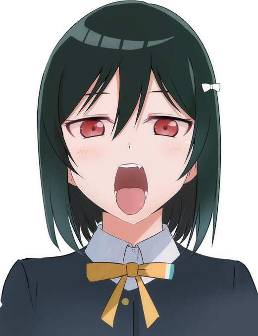 栞子ちゃんに八重歯生やした人天才 