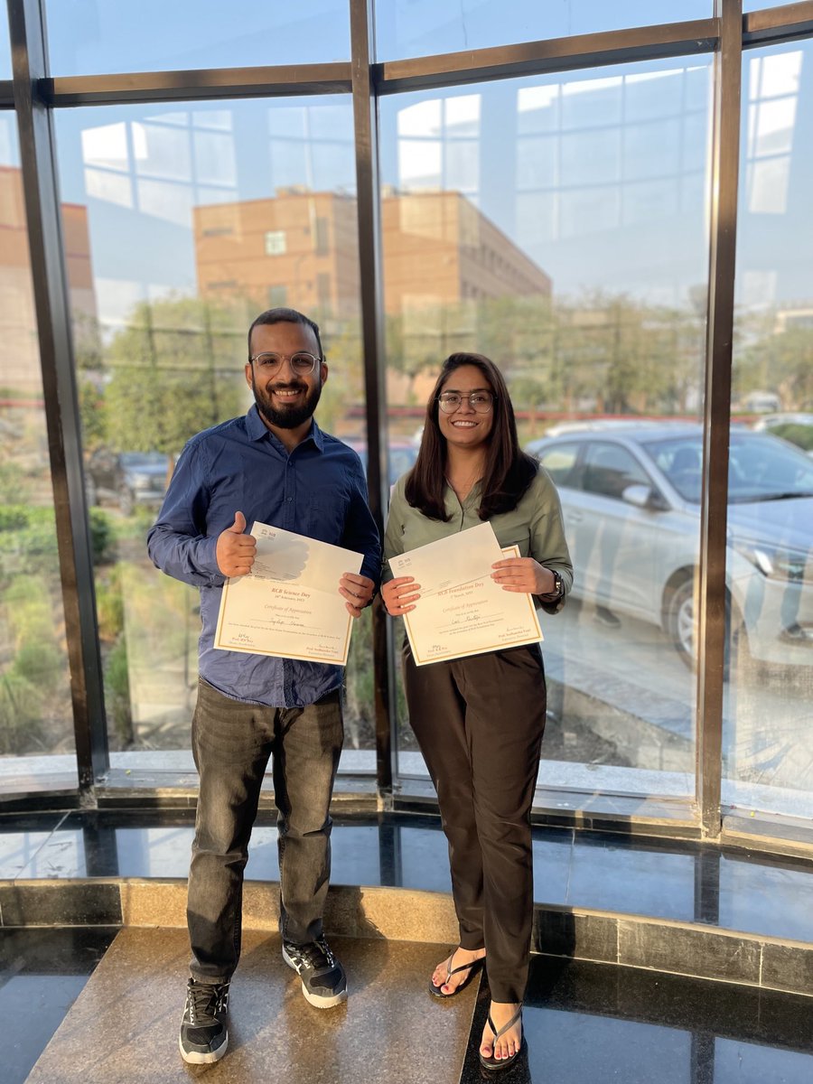 Many Congratulations to the winners ⁦@Jaydeep_Sharma_⁩ for the best poster and @LaviRastogi9⁩ for the best presentation ⁦@unescorcb⁩ Foundation Day. 🥳🎉👍