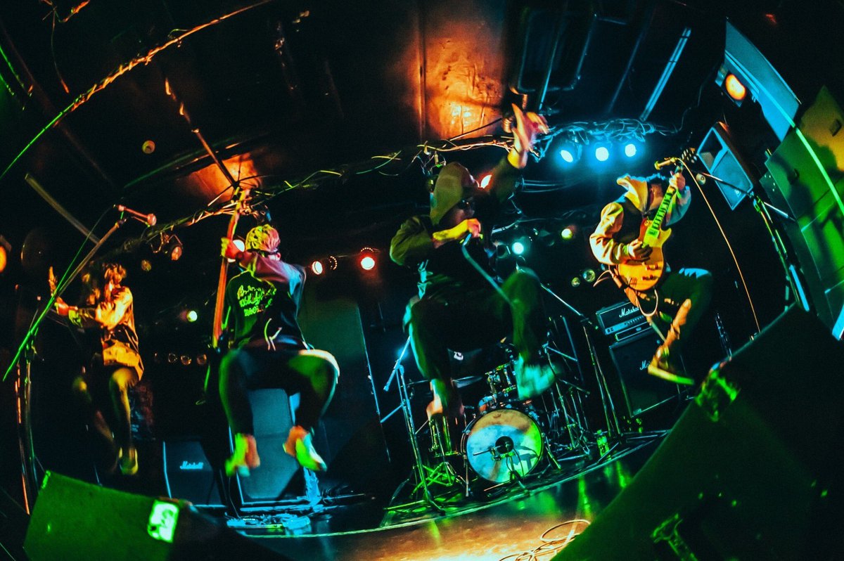 fooligans_JPN's tweet photo. COMMUOVERE vol.2
@ 横浜F.A.D

初横浜、最高デシタ🔥

📸by @YPK_works 

#FooLiGANS
#フーリガンズ https://t.co/oQpbwxkfrw