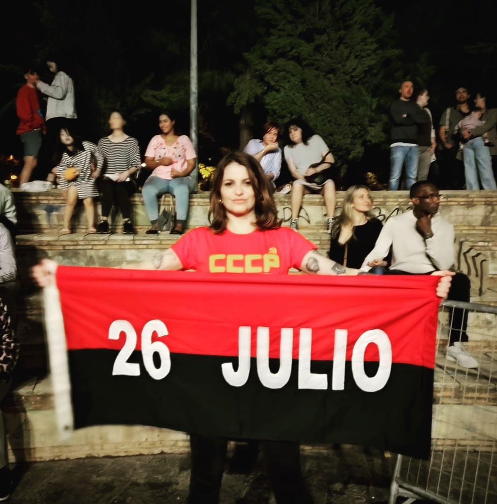 La semana que viene llego a Cuba.
Y esta vez no va a ser como otras veces que he estado unas semanas. Me voy a quedar meses. 
Voy a comenzar un proyecto documental, con mi gente, con el pueblo.

Que infarte la gusanera.