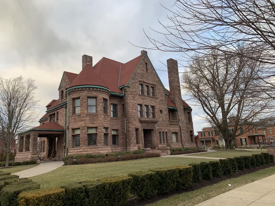 PamEckertParker's tweet photo. We're looking for a name for our Koehler lager🍻
and we are in the hunt for a tribute to our location on West 6th & Chestnut. Have ideas?🤔 Drop them below or email pparker@eriehistory.org
#KoehlerBeer #NameThatBeer #ThirstyForMoreBeer #Beer #WhereHistoryInspires #WestSixthStreet https://t.co/mFfbnnSWTN