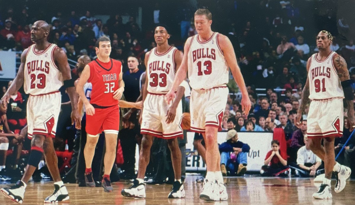 LETSSSSS GOOOOOOO TRIAD !! This kid gonna be playing like he's vs the 90's Bulls -- gonna have to see it to believe it !! <a href="/aj_mills04/">aj mills</a>