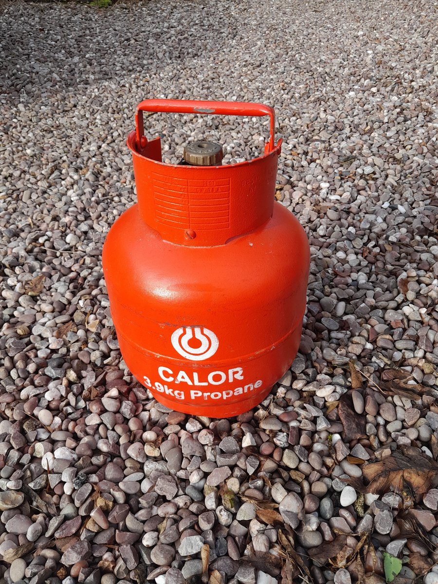 waterwaysworld's tweet image. Out of gas: Discover why Calor Gas's recent decision to discontinue its small cylinder range is causing concern among boat owners and explore alternatives with Rupert Smedley in our latest issue: waterwaysworld.com/magazine/onsal…
#CalorGas #BoatOwners