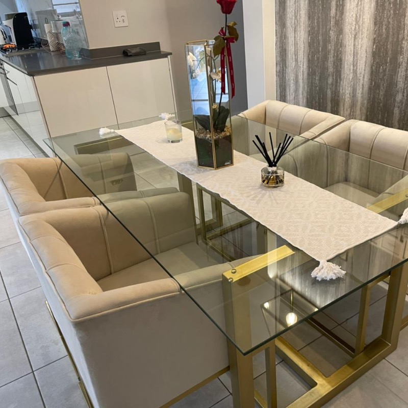 koopfurn's tweet image. The living room is the heart of the home, then the dining room is its soul. Dining rooms take on many forms, from spacious rooms to economical nooks. It’s a place where people come together, be that everyday meals with family or special occasions with friends.