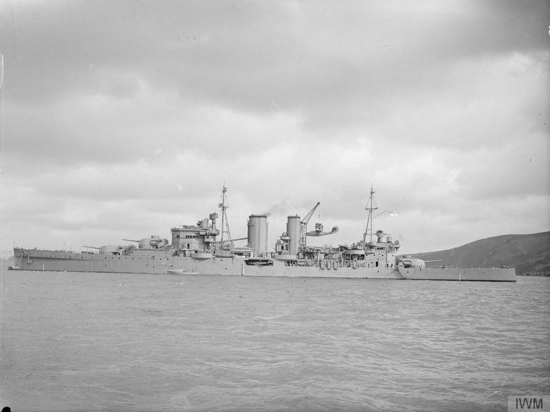 BritishHistorym's tweet photo. #otd 1 March 1942 - HMS Exeter (68) was sunk by Japanese ships at The 2nd Battle of the Java sea.

The Japanese rescued 652 men of the crew of the Exeter, including her captain, who became prisoners of war. Of these men, 152 died in Japanese captivity.

#hmsexeter #lestweforget https://t.co/kzJnWzq3ri