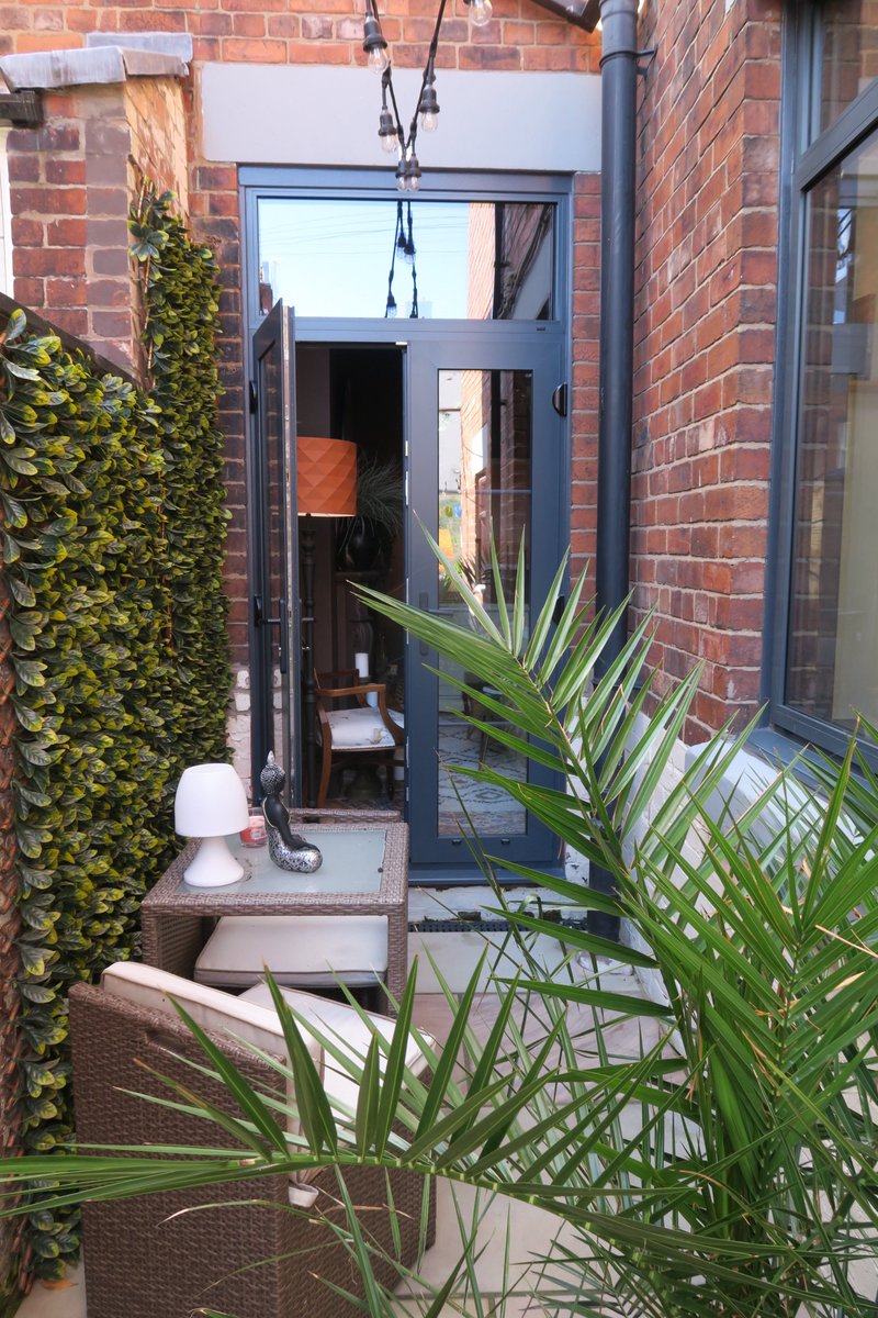 Prescot_Windows's tweet image. High Quality Aluminium French Doors, for the back of the house. All fitted and installed to a high standard.
#safety #Secure #prescotwindows

Would you like one of your own? Call 0151 430 9601 or try our web designer-prescotwindows.co.uk/design-online/