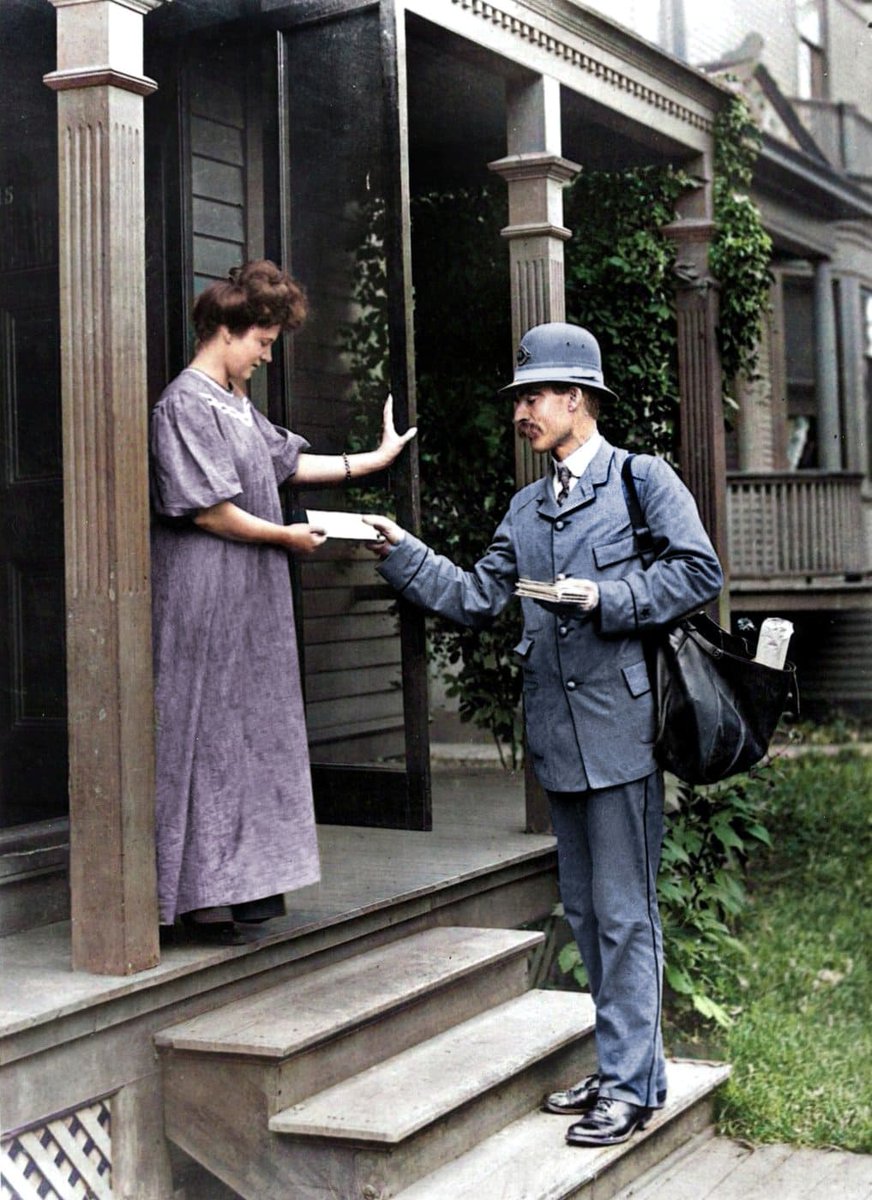 100YearsAgoNews's tweet image. March 1, 1923: Beginning today, the Post Office requires that households in U.S. cities must have a mailbox for delivery. Before this, carriers often stood and waited for the addressee to come to the door. People still have the option of going to the post office for pickup.