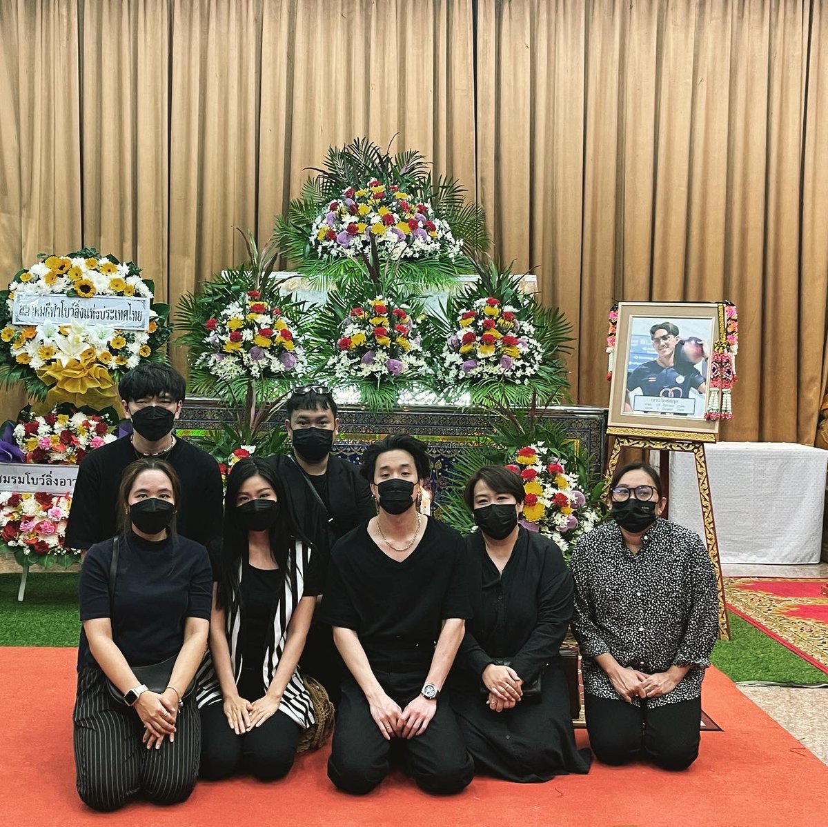 KritsaneeW's tweet photo. 🤍 ด้วยรักและอาลัยน้องฌาน อารีย์กุล 🖤 #RIPCharn https://t.co/3Sc8re9pzg