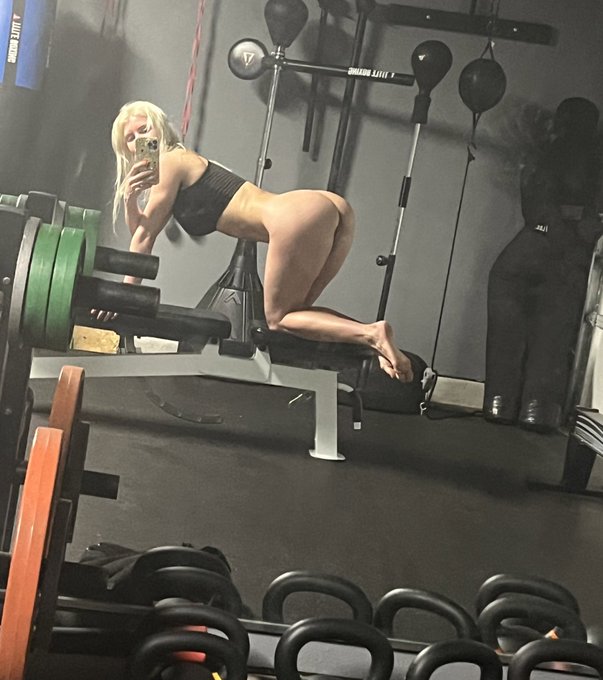 Wednesday&rsquo;s for the wagons 🛻 🍑 https://t.co/bQcNwtL3cx