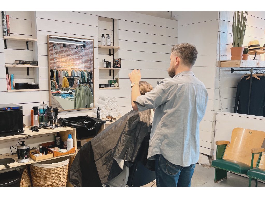 altareddeer's tweet photo. One Chair. One Barber. Our friend Seth. Seth’s Barbershop at Alta opens today. Find him at https://t.co/Y3AcFnR881 to book online. https://t.co/8UXPuAXl0J