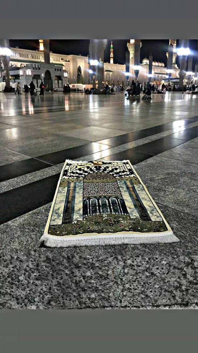 اللهُمَّ بلّغنا نسمة التراويح وعبق التّراتيل ولذّة السماع، اللهُمَّ بلّغنا رمضان.♥♥