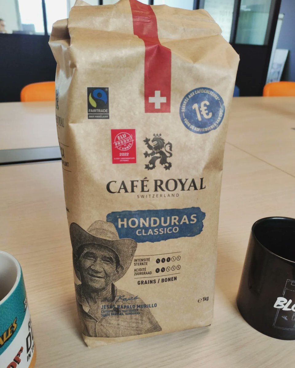 _cafecoop's tweet photo. "Un semblant d'intérêt pour le développement durable, bientôt j'arrête le dev et j'pars au Honduras"

C'est validé ce premier morceau la mif ? On claque la dem d'ici peu ?

#cafecoop #capartenprod #honduras #devconscient https://t.co/RLUl4etFxk