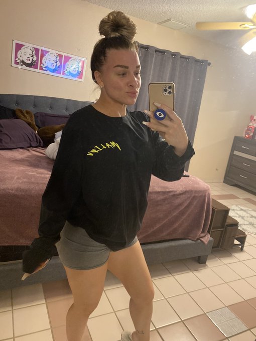 Good morning 😃 https://t.co/0aBWiY6tqm<a href="/tag/landingstrip"class="tags"><span>#landingstrip</span></a>