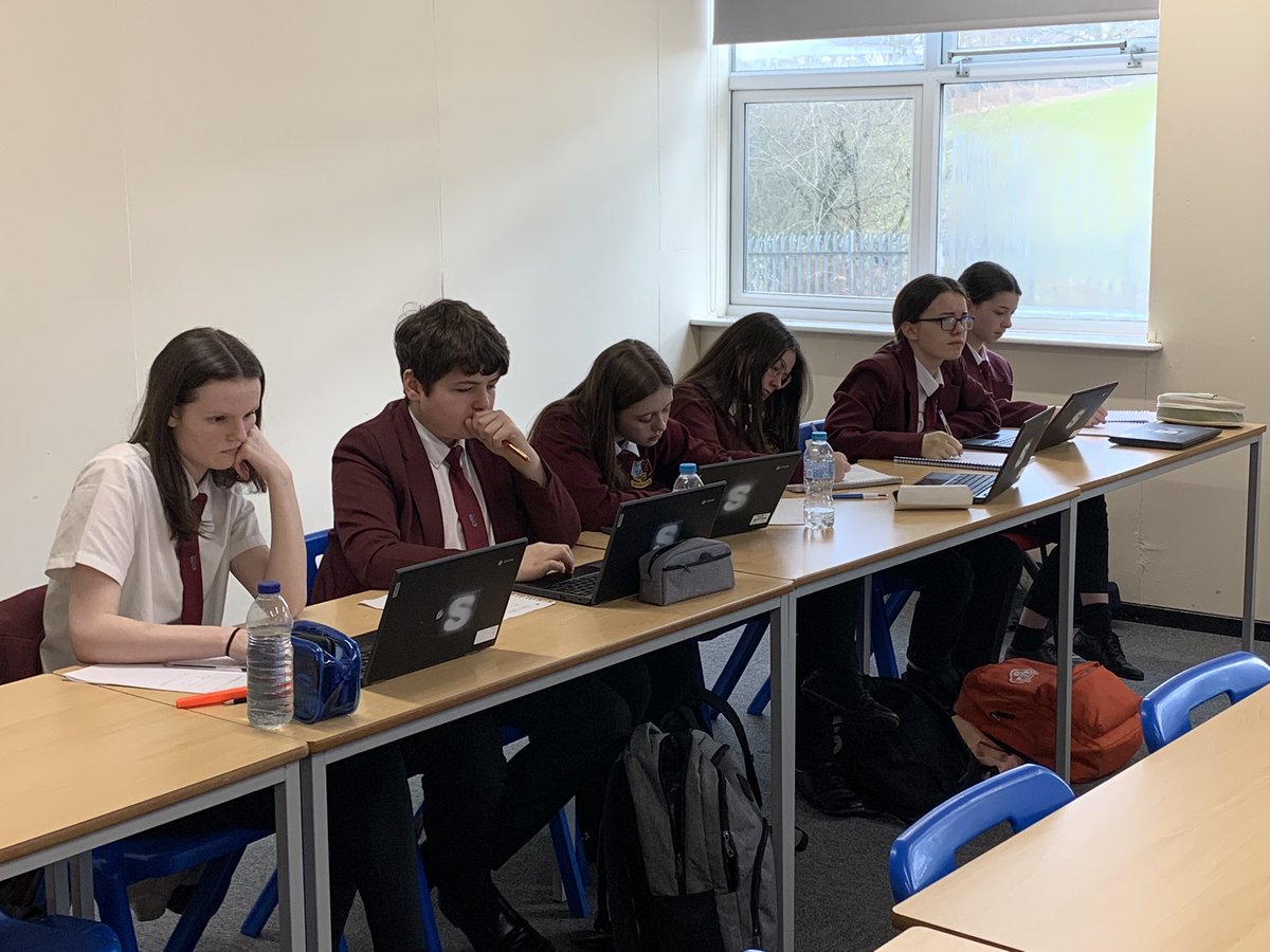 Heolddu Comprehensive School tweet media