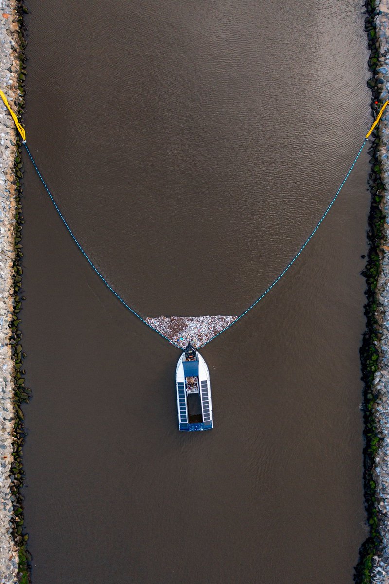TheOceanCleanup's tweet photo. Another strong performance from Interceptor 007, capturing plastic to keep it out of the Pacific Ocean and away from the coastlines of LA County during last weekend's storms in California.

Our operators are offloading and confirming the total amount caught - stay tuned. https://t.co/YOhOSrgr7t