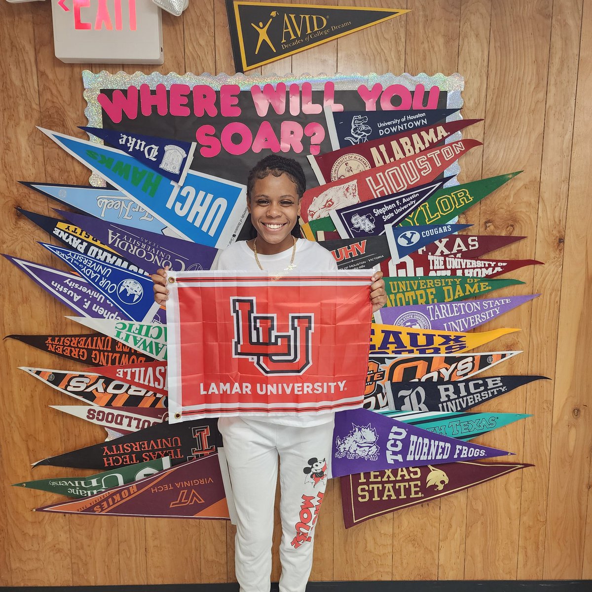 Super excited for Ti'anna on her acceptance to Lamar University!! She gave me the honor of opening her package (she was nervous 😊)! No need bc look at her!!! You're going places!!!l #srhsavid #avidrocks <a href="/AVID4College/">AVID</a> <a href="/SamRayburn_HS/">Sam Rayburn High School</a> <a href="/VReyes15/">Vanessa Reyes</a> <a href="/KeonWortham3/">Keon Wortham</a>
