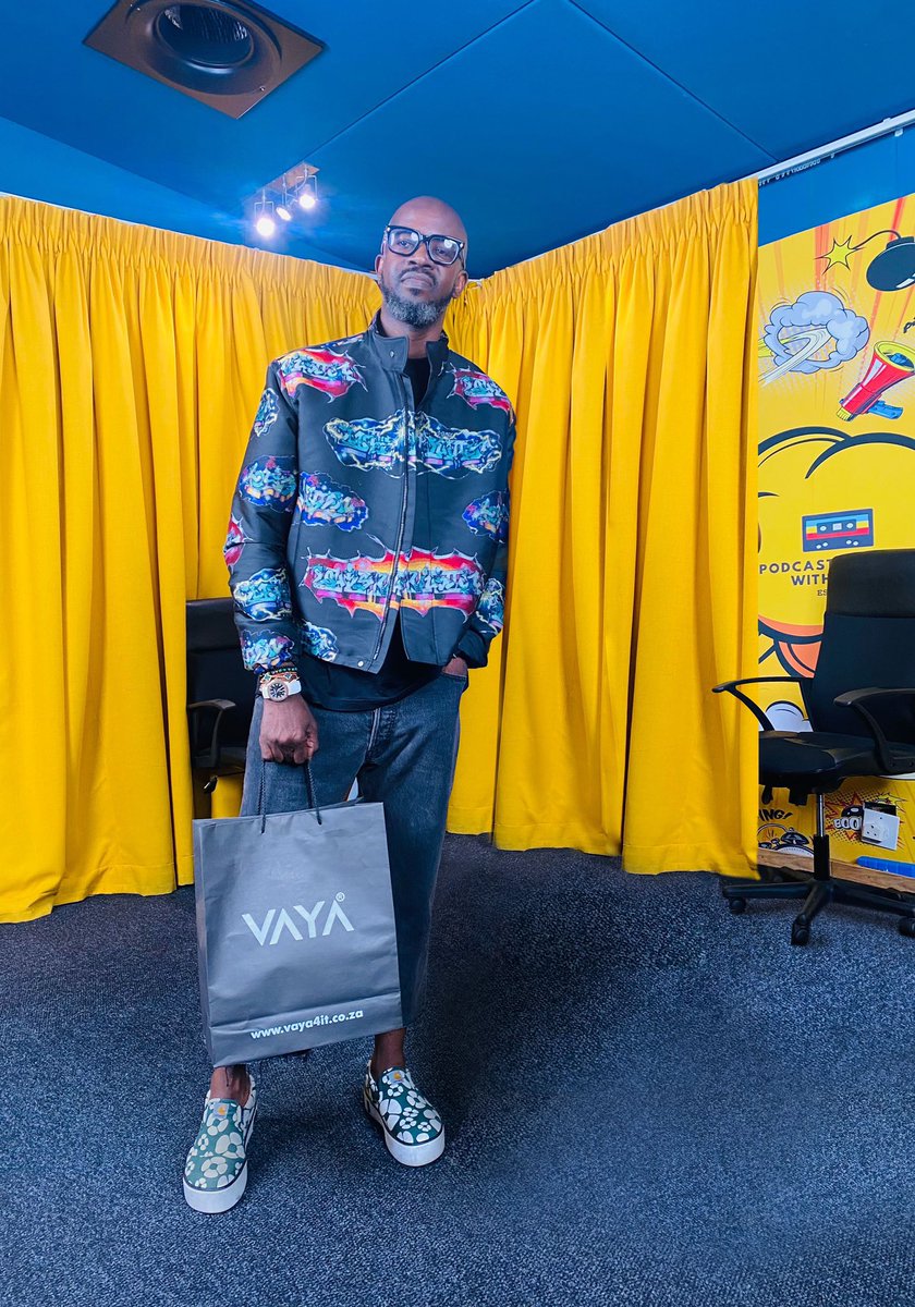 VAYA_Footwear's tweet photo. When @RealBlackCoffee said ‘I know this brand’ when he was given the pair, that made our year.

Thank you for music and inspiration 🙏🏾

https://t.co/mCt5beEb11 
#PodcastAndChill 
#vayasneakers https://t.co/S3SRb8gzbw