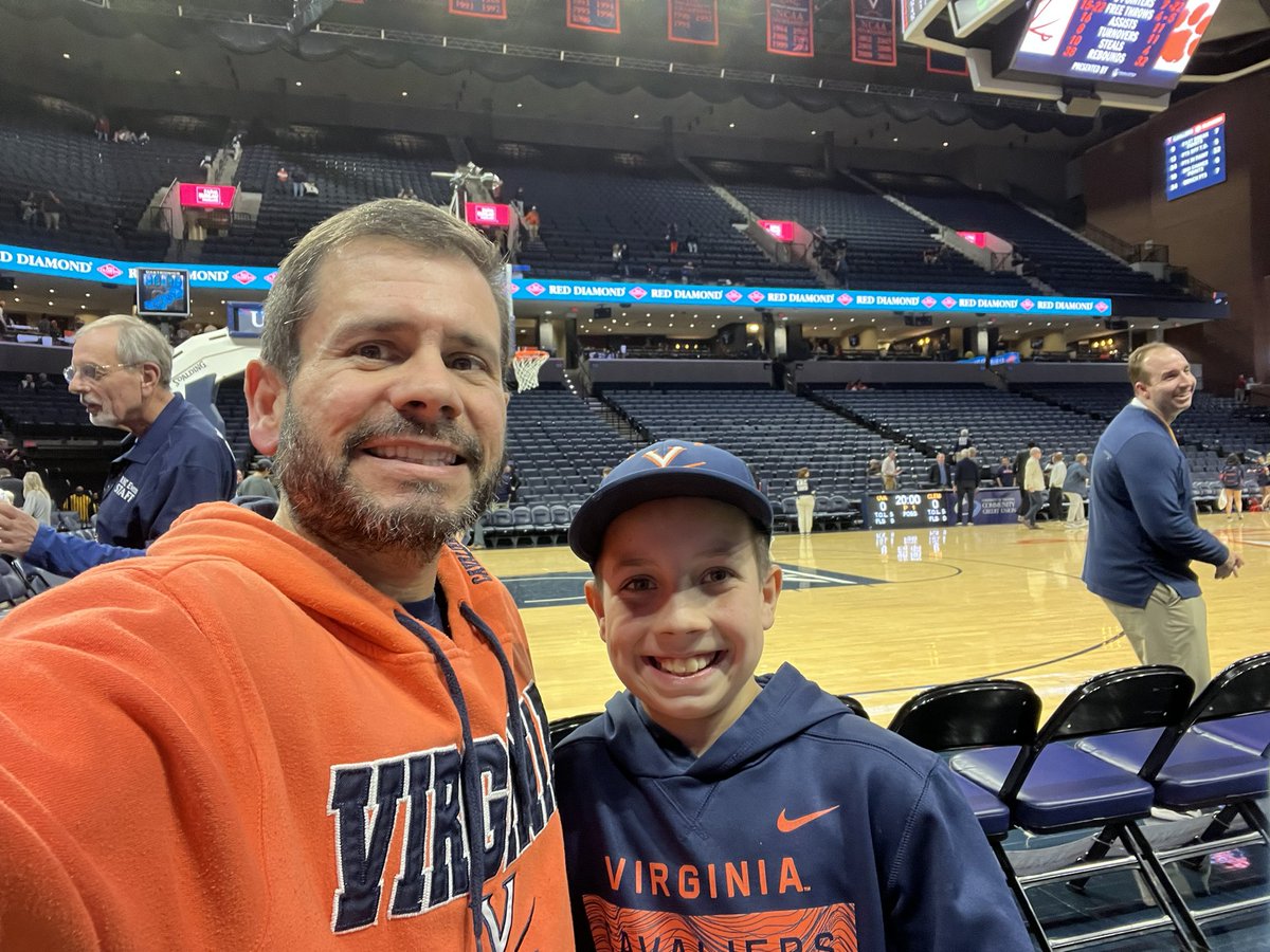 Ironman_Joel's tweet photo. Awesome time getting to surprise Cole for his birthday and go to the UVA game! Even better that they pulled out a much needed win. Thanks so much to @indii5000 for helping Cole get his Armaan picture autographed!! Now time for Cole to get focused for his big playoff game tonight! https://t.co/JQtLq4nGSV