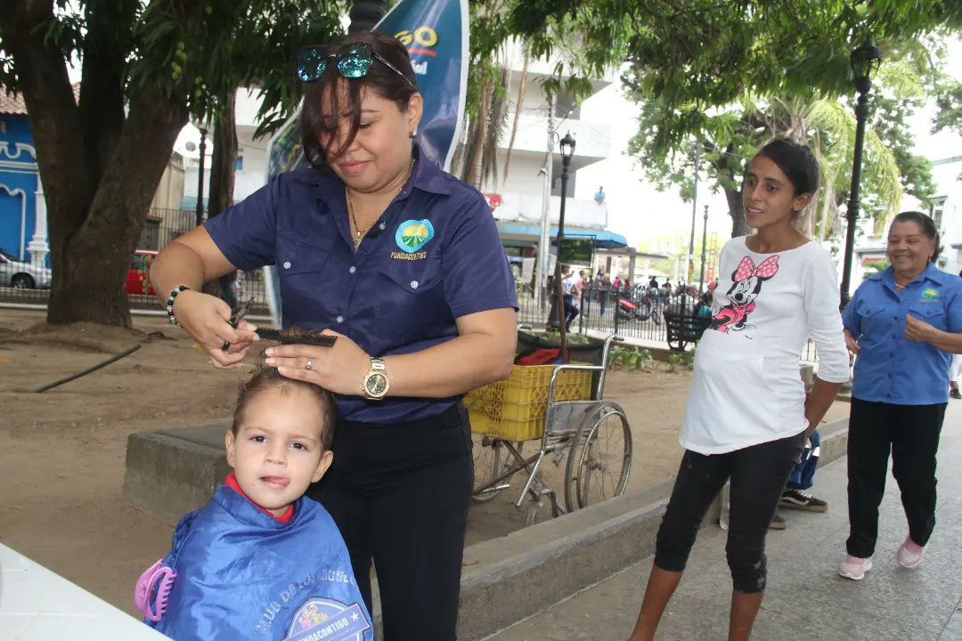 Gobercojedes's tweet photo. #AlMomento || La Fundación para el Bienestar Social, Fundacontigo, realizó esta mañana en la plaza Bolívar de San Carlos, una Jornada de Atención Social dirigida a los adultos mayores. https://t.co/bowr54BEb5