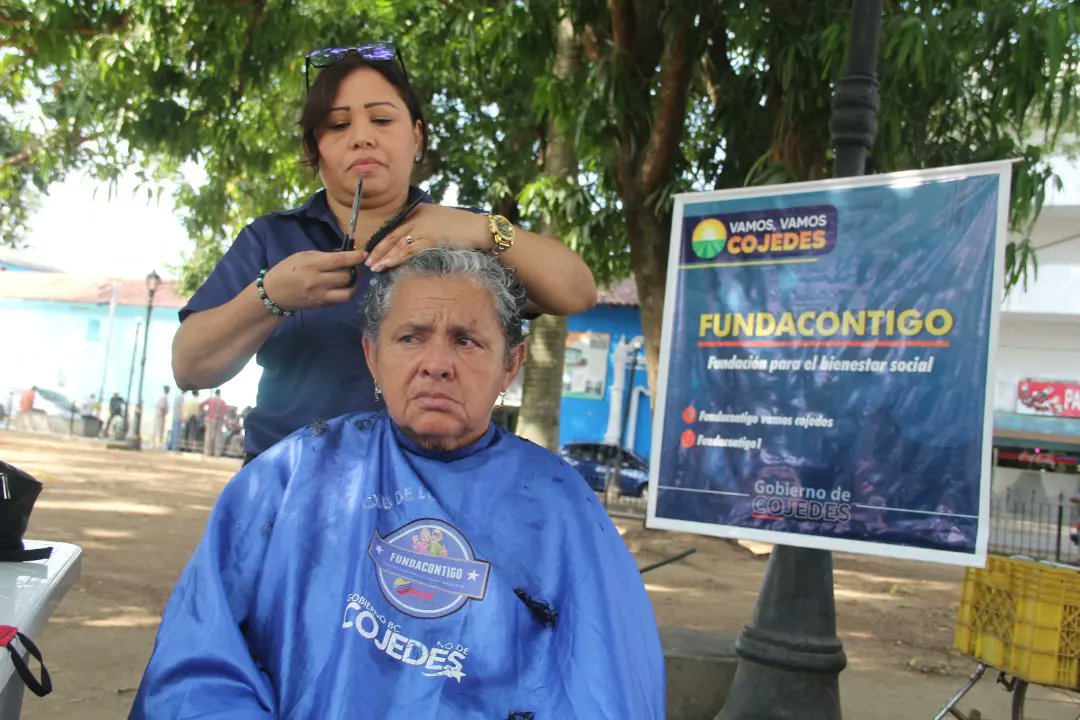 Gobercojedes's tweet photo. #AlMomento || La Fundación para el Bienestar Social, Fundacontigo, realizó esta mañana en la plaza Bolívar de San Carlos, una Jornada de Atención Social dirigida a los adultos mayores. https://t.co/bowr54BEb5