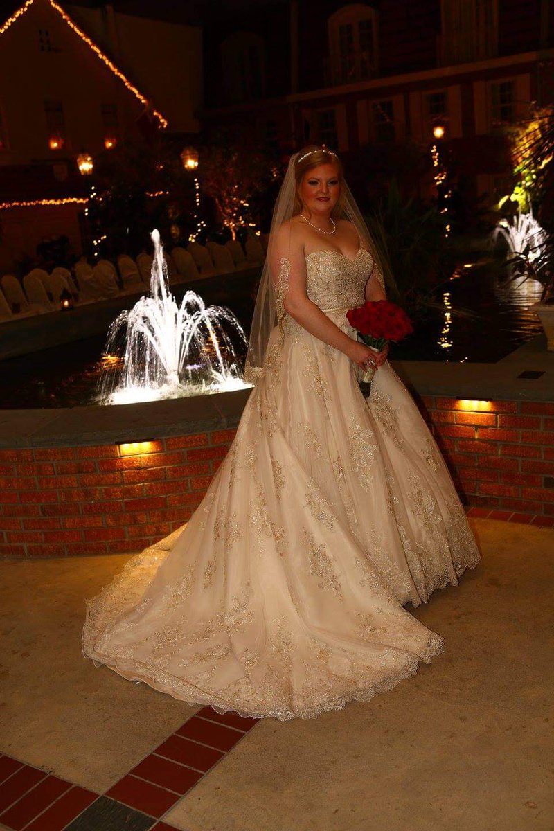 DonnaDarling50's tweet photo. Happy Birthday to my beautiful daughter today (sorta) she was Born February 29th. I LOVE YOU SO MUCH, #lyndsey #birthday #February29 #leapday #leapdaybaby #every4years #love #beautiful #daughter https://t.co/WRoTukEILe