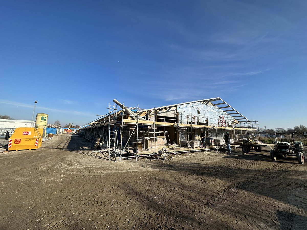 Kaiserwetter op bouwplaats <a href="/Nh1816/">Nh1816 Verzekeringen</a> vandaag !☀️☀️☀️

#trots #localhero #degeusbouw #nh1816