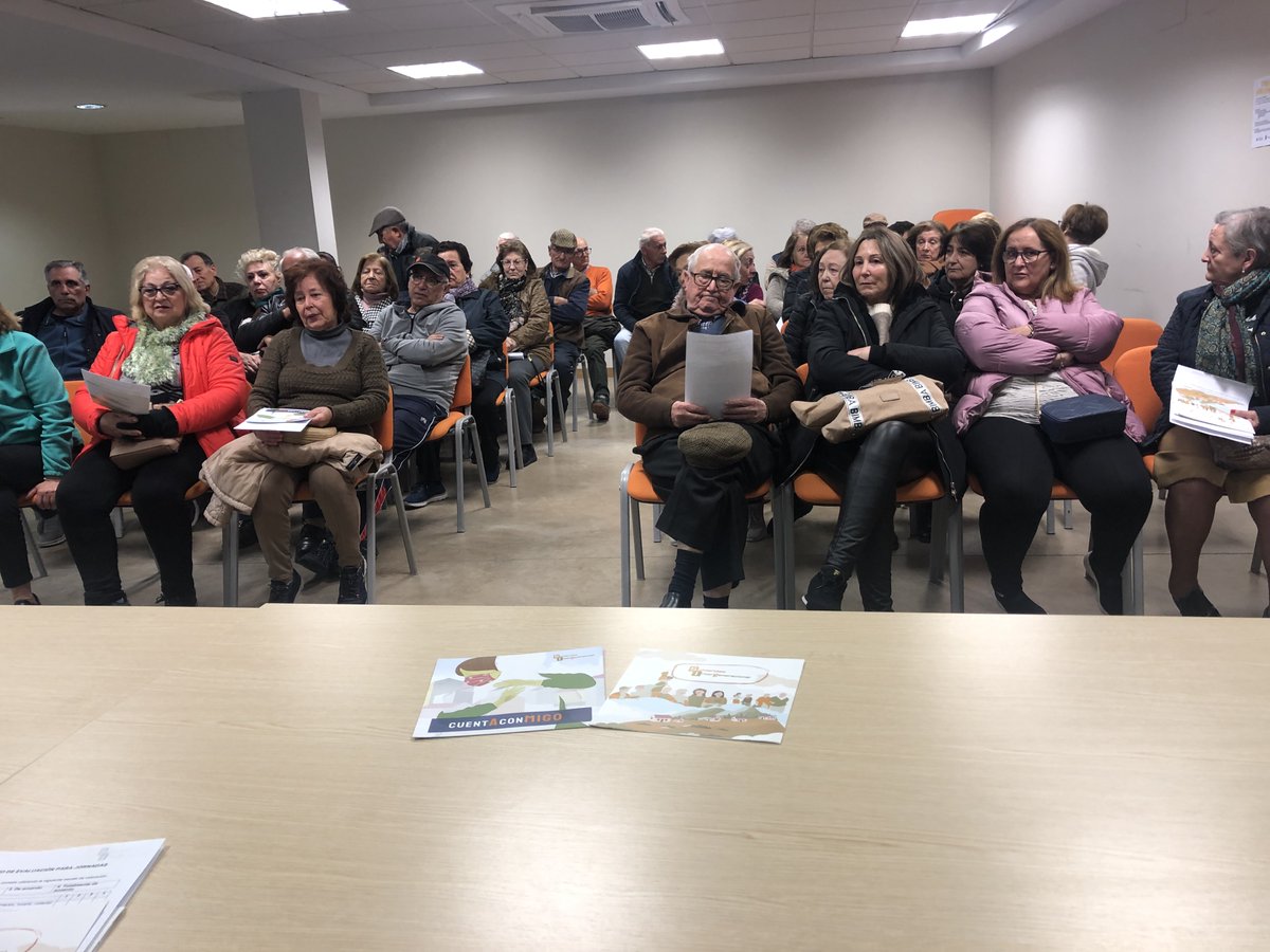 SolidaridadIn's tweet image. !L|eno total! hoy en #jornadainformativa sobre el #ProgramaCuentaConmigo en Rociana del Condado (Huelva)
👉Como #prevenir #aminorar #eliminar la #soledadnonodeseada