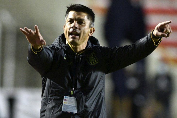 Gustavo Florentín DT del <a href="/SpLuquenOficial/">Sportivo Luqueño</a> en <a href="/OralDeportiva94/">La Oral Deportiva</a>
"El domingo no podemos fallar a nuestra gente, me dolió mucho la derrota, el análisis de los 5 partidos no es bueno, no logramos los resultados que queríamos.
El plantel es muy sano y no hay problemas en el vestuario".