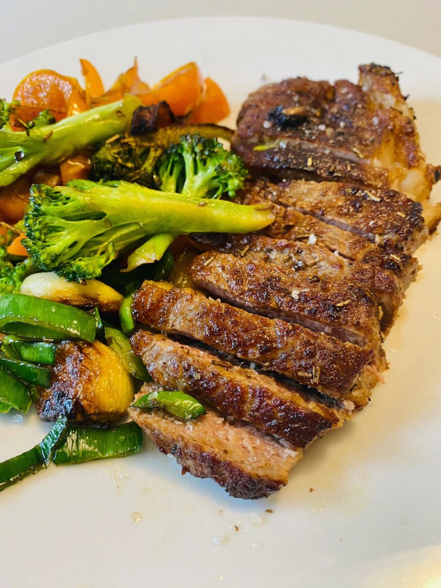 CeehardyHardy's tweet photo. Delicious lunch https://t.co/OIzC1t2r71
