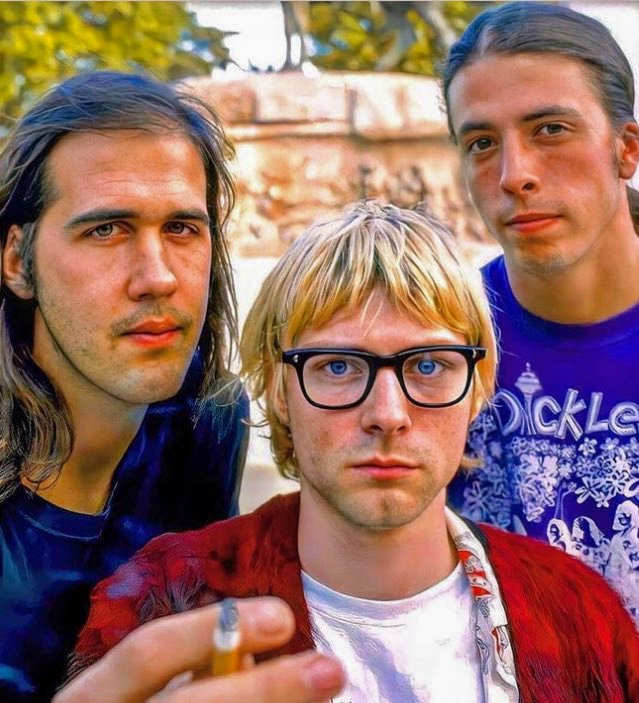 gatopormadrid's tweet photo. Nirvana en el Parque del Retiro. Sesión de fotos en 1992. https://t.co/wn2MpLzN4s