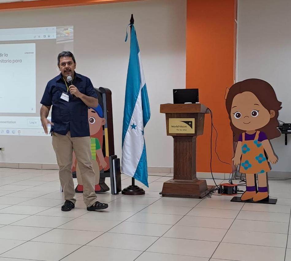 Ayuda en Acción tweet media