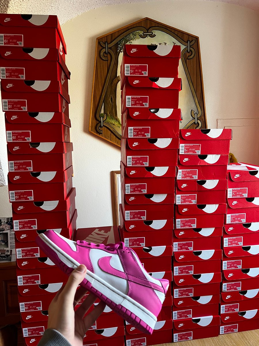 sxhxbxdev's tweet image. +100 Nike Dunk Low Active Fuchsia (GS) 👠🥶

🤖@EarthSideIO 
♣️ @Unknwnlabs 
⛽️ @Porter_Success @speedy_so 

🏠 @ClosedCulture @Nootify @NotifyEU