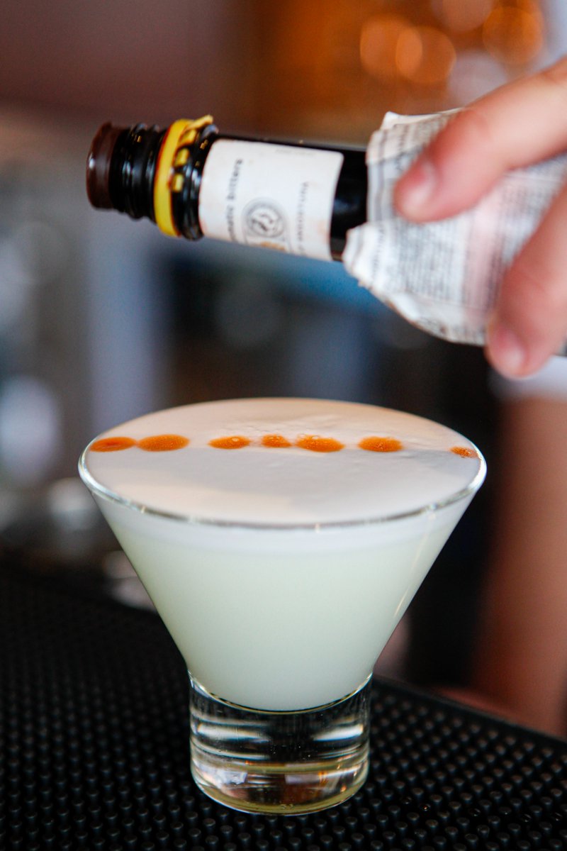 Cócteles que maridan a la perfección con nuestros platos viajeros.

📍 Avda. de los Andes, 8
RESERVAS ➡ LINK EN BIO

#somosMoemios #Moemia #tabernaviajera #taberneros #deaquiydealla #muymoemios #goodvibes #viaje #cócteles #platos