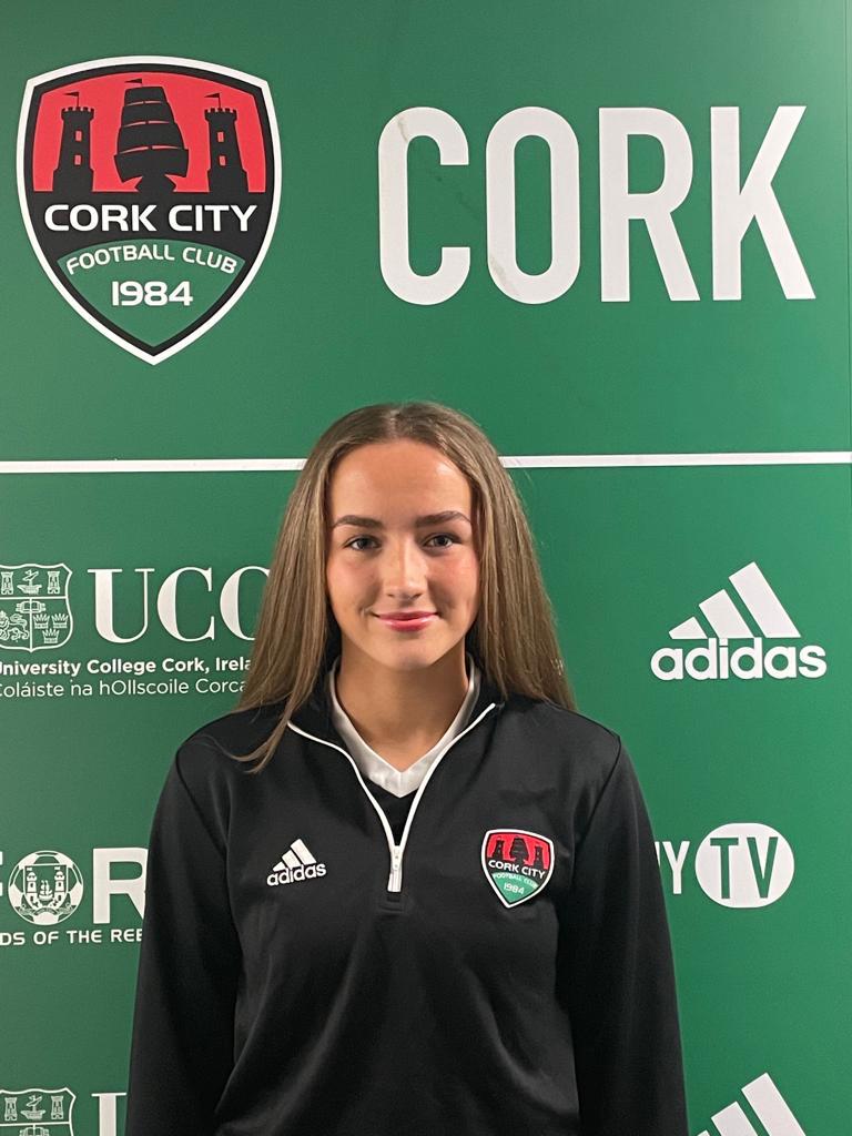 CorkCityFCAcad's tweet photo. 3/5 

More WU17 signings in 

Lauren Balaur from @KinsaleAfc

Kara Dillon from @KinsaleAfc

Saoirse McGuiness from @Lakewood_1

Aine Sheridan from Cobh, formerly @SpringfieldRam1 https://t.co/pCkVdO6uN6