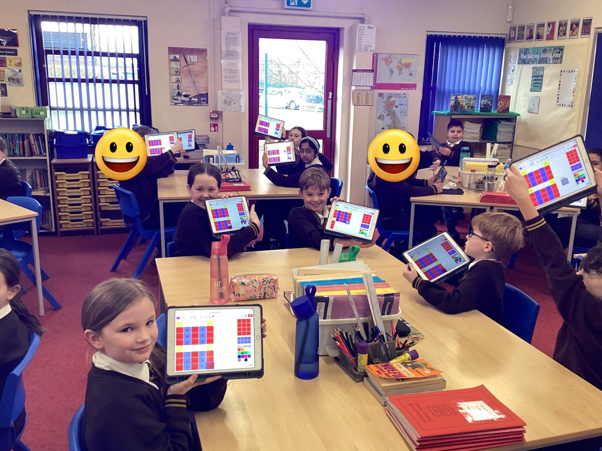 9StHerberts's tweet image. Spreadsheets are going well in class 9 🖥️ #stherbertscomputing