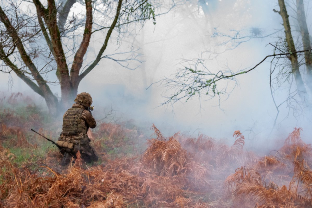 What is leadership? 

<a href="/BritishArmy/">British Army 🇬🇧</a> soldiers from the Union Division have spent the last 6 weeks learning  what it means, all under the expert tutelage of experienced NCO's &amp; Officers from The SCOTS, @YORKS_REGT, <a href="/TheRoyalWelsh/">The Royal Welsh</a> &amp; the <a href="/RIrishRegiment/">The Royal Irish Regiment</a>