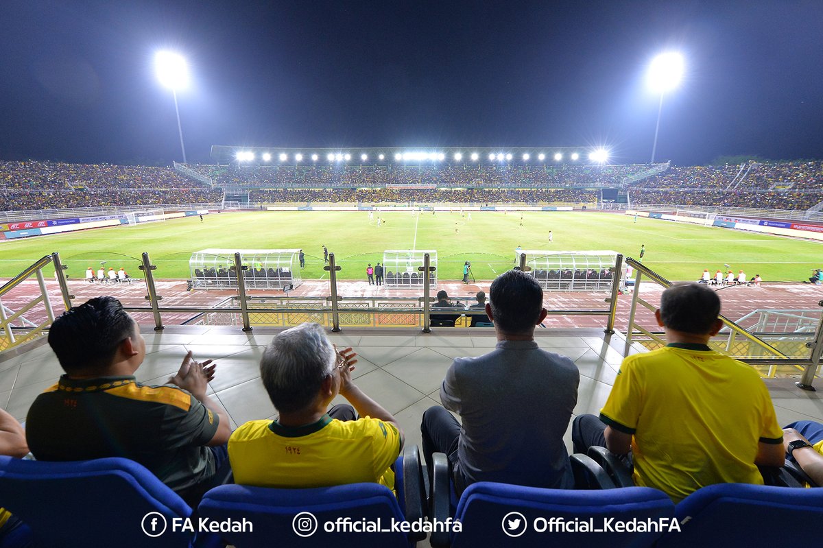 official_kfa's tweet image. 🏟️🔥🟢🟡🔰 Aura Hijau Kuning kembali dan disulami kemenangan 1-0 menewaskan Terengganu FC di Stadium Darul Aman pada malam ini!

Terima kasih kepada semua penyokong 🟢🟡!!!!

#KedahFA #KDAFC #LigaSuper2023