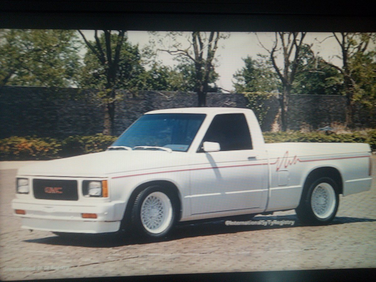 BankLopez's tweet photo. @GMC supercharged Arcadia Denali last big hurray for GMC. Remember typhoon/cyclone. Good times in GMC. https://t.co/ZUa1jlM5A1